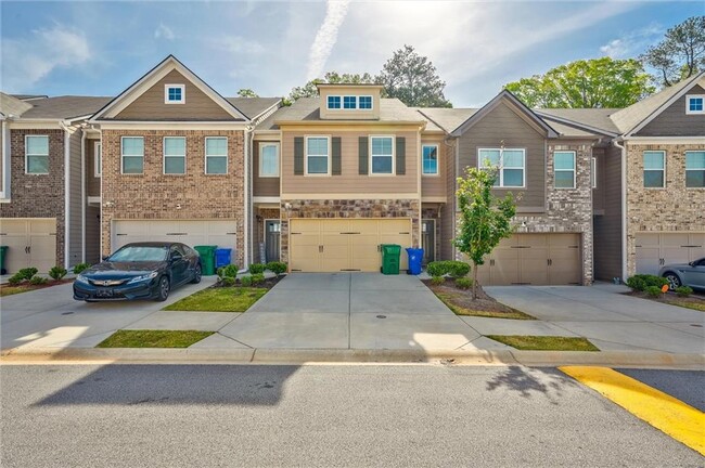 2235 Mulsanne Dr in Lithonia, GA - Building Photo - Building Photo