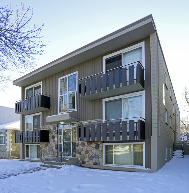 337 5th Ave NE in Calgary, AB - Building Photo - Building Photo