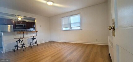 8247 Fayette St in Philadelphia, PA - Building Photo - Building Photo