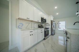 4117 NE 16th Ave in Cape Coral, FL - Building Photo - Building Photo