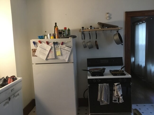 1025 Downer Ave in Utica, NY - Foto de edificio - Building Photo