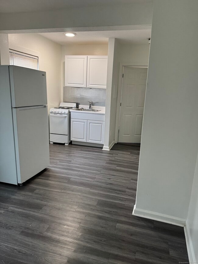 666 Main St in Middletown, CT - Building Photo - Building Photo