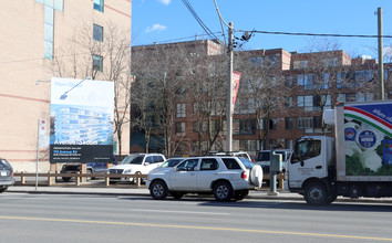 Avenue 151 in Toronto, ON - Building Photo - Building Photo