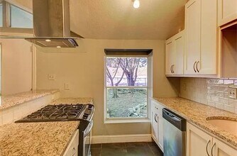 2814 Gonzales St in Austin, TX - Building Photo - Building Photo