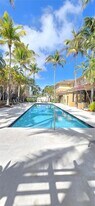 2945 NE 185th St in Aventura, FL - Building Photo