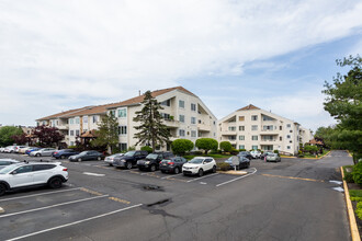 Fountain Pointe in Philadelphia, PA - Foto de edificio - Building Photo