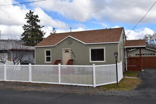 2515 Wiard St in Klamath Falls, OR - Building Photo