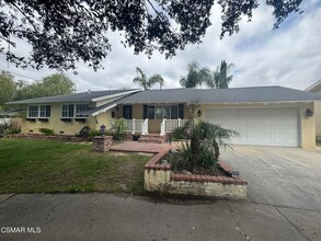 22359 Lanark St in Los Angeles, CA - Building Photo - Building Photo