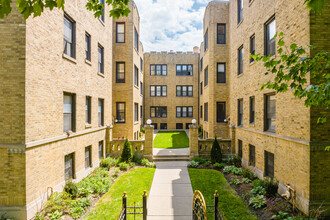 Newgard Apartments in Chicago, IL - Building Photo - Building Photo