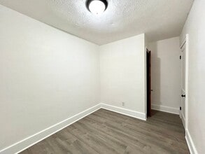 1663 6th St in Muskegon, MI - Building Photo - Building Photo