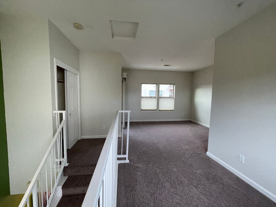 1455 E 36th St, Unit 104 in Oakland, CA - Building Photo