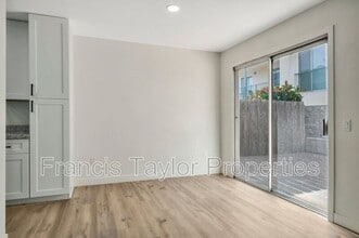 1535 S Maple St in Escondido, CA - Building Photo - Building Photo