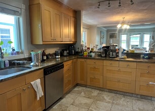 19 Gordon St, Unit 2 in Somerville, MA - Building Photo - Building Photo
