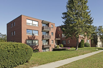 172-174 Berry Rd in Toronto, ON - Building Photo - Building Photo