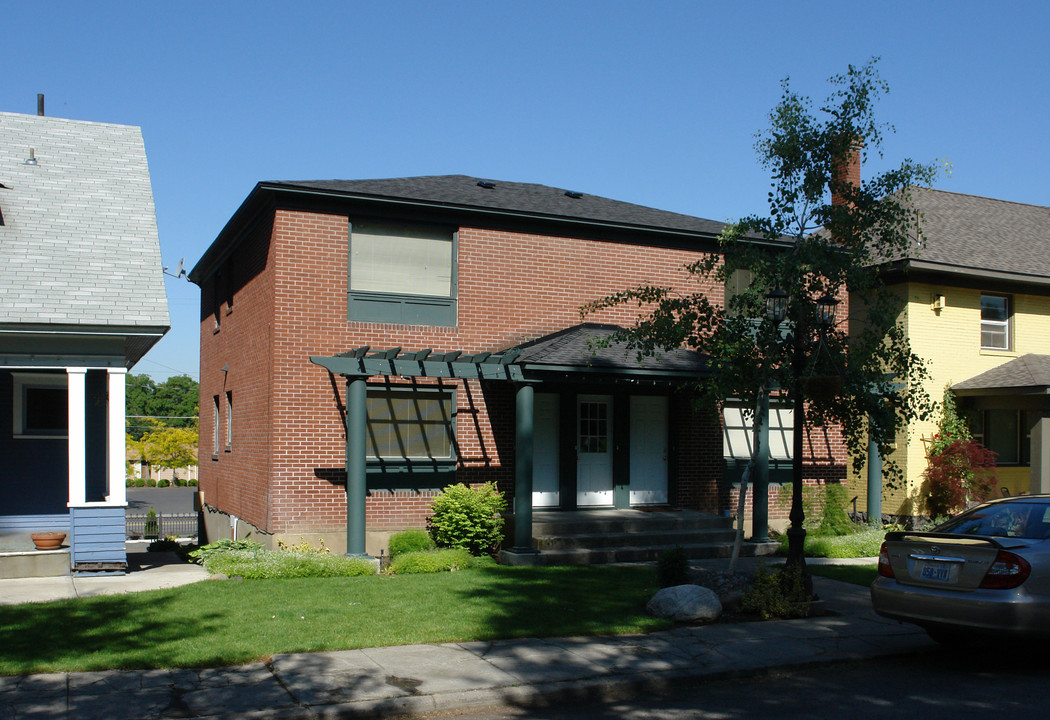 814 S Lincoln Pl in Spokane, WA - Foto de edificio