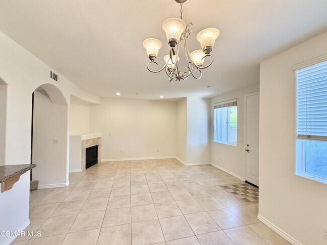 2399 Chiquita Ln in Thousand Oaks, CA - Building Photo - Building Photo
