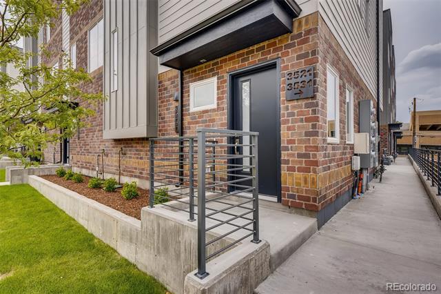 3525 S Emerson St-Unit -A in Englewood, CO - Foto de edificio