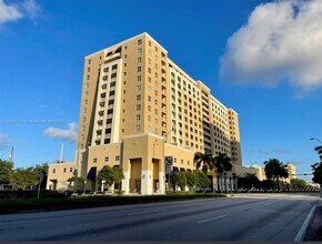 117 NW 42nd Ave in Miami, FL - Building Photo - Building Photo