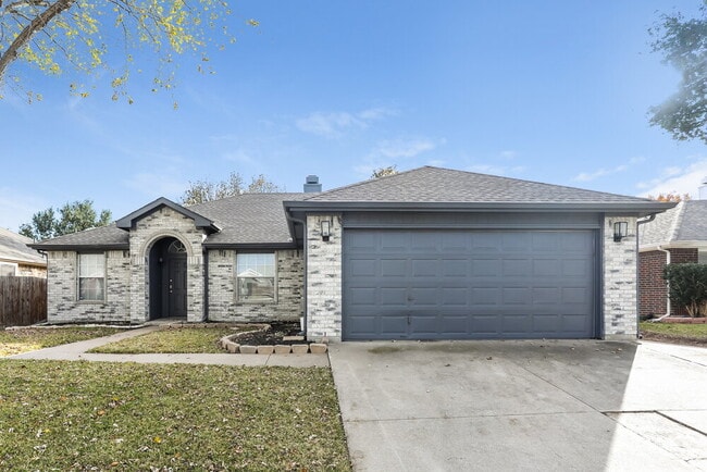 property at 5122 Eastcreek Dr