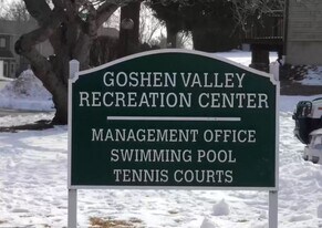 2410 Pond View Dr in West Chester, PA - Building Photo