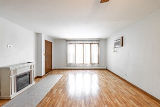 4617 Grove Ave in Brookfield, IL - Building Photo - Building Photo