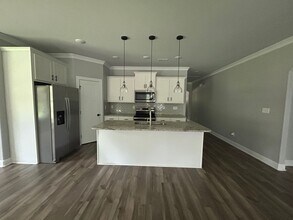 207 Dawn Dr in Toney, AL - Building Photo - Building Photo