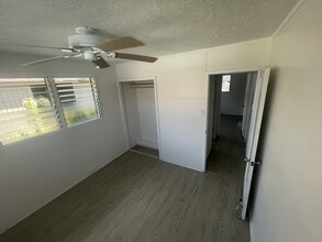 707 Kihapai Plz, Unit #4 in Kailua, HI - Foto de edificio - Building Photo