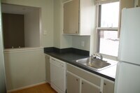 2028 Mount Royal Ter photo'