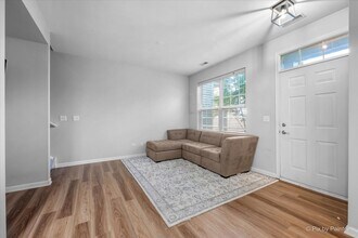 509 Lakeside Ct in Round Lake Beach, IL - Building Photo - Building Photo