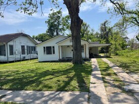 510 Pershing Ave in Lafayette, LA - Building Photo