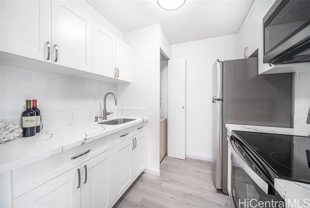 400 Hobron Ln in Honolulu, HI - Building Photo - Building Photo