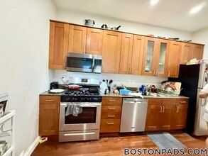 1526 Tremont St in Boston, MA - Building Photo - Building Photo