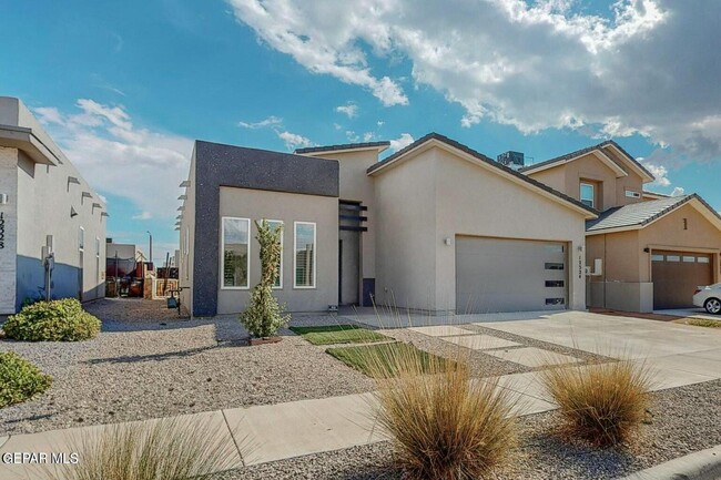 12324 Desert Palms Ave in El Paso, TX - Foto de edificio - Building Photo