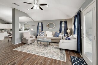 316 Swenson Dr in Hutto, TX - Building Photo - Building Photo