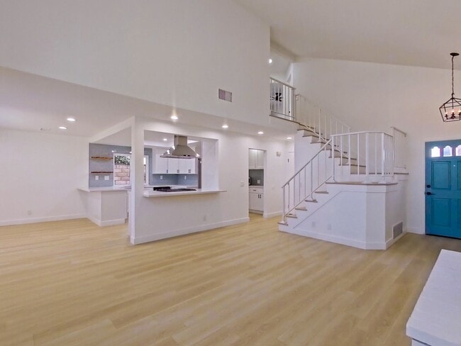 11 Palermo St in Laguna Niguel, CA - Foto de edificio - Building Photo