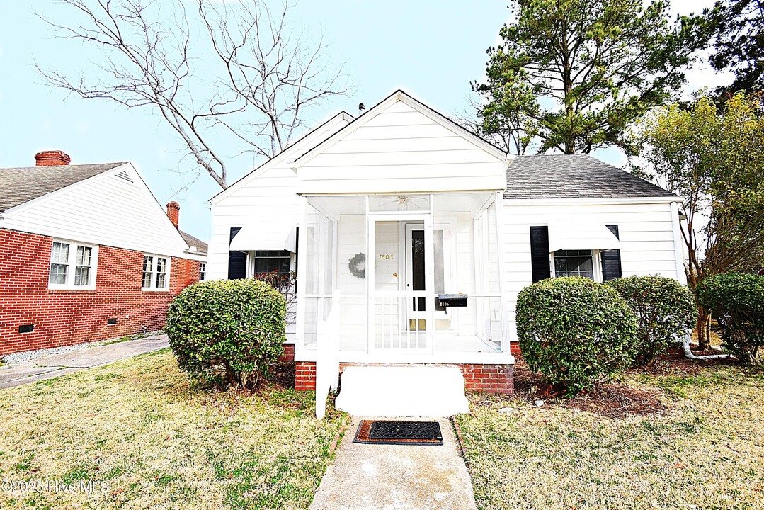 1606 Spencer Ave in New Bern, NC - Building Photo