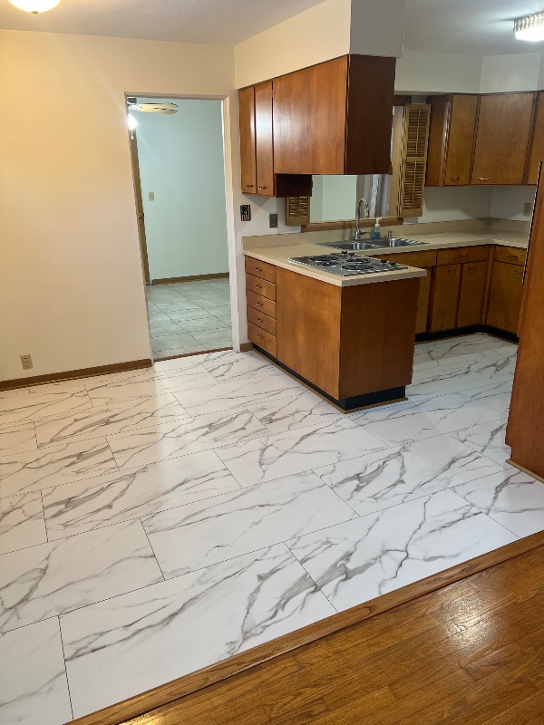 1723 Parkway Dr in Bettendorf, IA - Foto de edificio - Building Photo