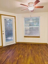 15370 Bangy Rd in Lake Oswego, OR - Building Photo - Building Photo