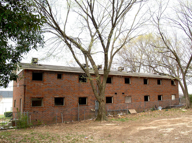 501 Foundry St NW in Atlanta, GA - Foto de edificio - Building Photo