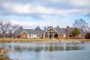 Warren Harbor Apartments in Indianapolis, IN - Building Photo