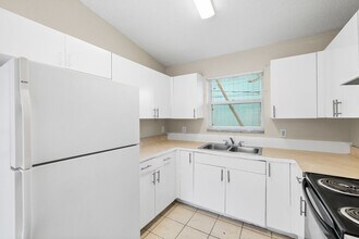 2064 The Mall in Clearwater, FL - Building Photo - Building Photo