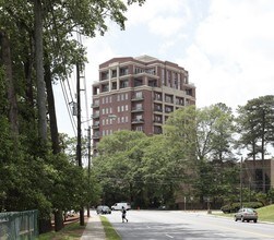 The Wakefield in Atlanta, GA - Foto de edificio - Building Photo