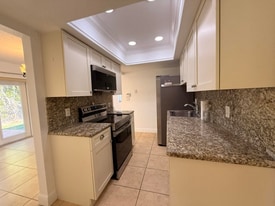 6797 NE 7th Ave in Boca Raton, FL - Building Photo