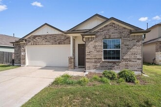245 Salt Springs Rd, Unit 2066 in Kyle, TX - Building Photo - Building Photo
