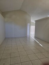 689 Cornwallis Dr in Davenport, FL - Building Photo - Building Photo