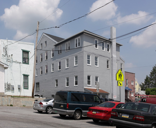 2 E Main St in Emmitsburg, MD - Building Photo - Building Photo