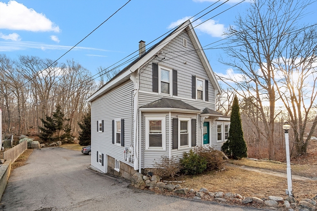 198 Main St in Rockport, MA - Building Photo