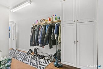 234 Linwood Ave in Fairfield, CT - Building Photo - Building Photo