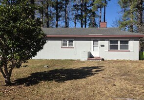 104 Fairview St in Havelock, NC - Building Photo
