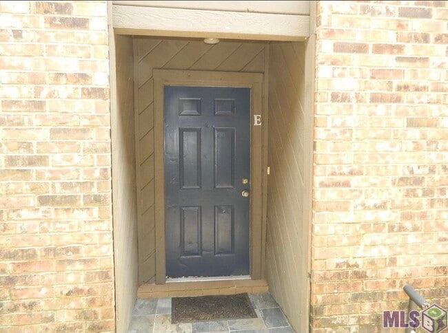 2021 S Brightside View Dr, Unit e in Baton Rouge, LA - Building Photo - Building Photo